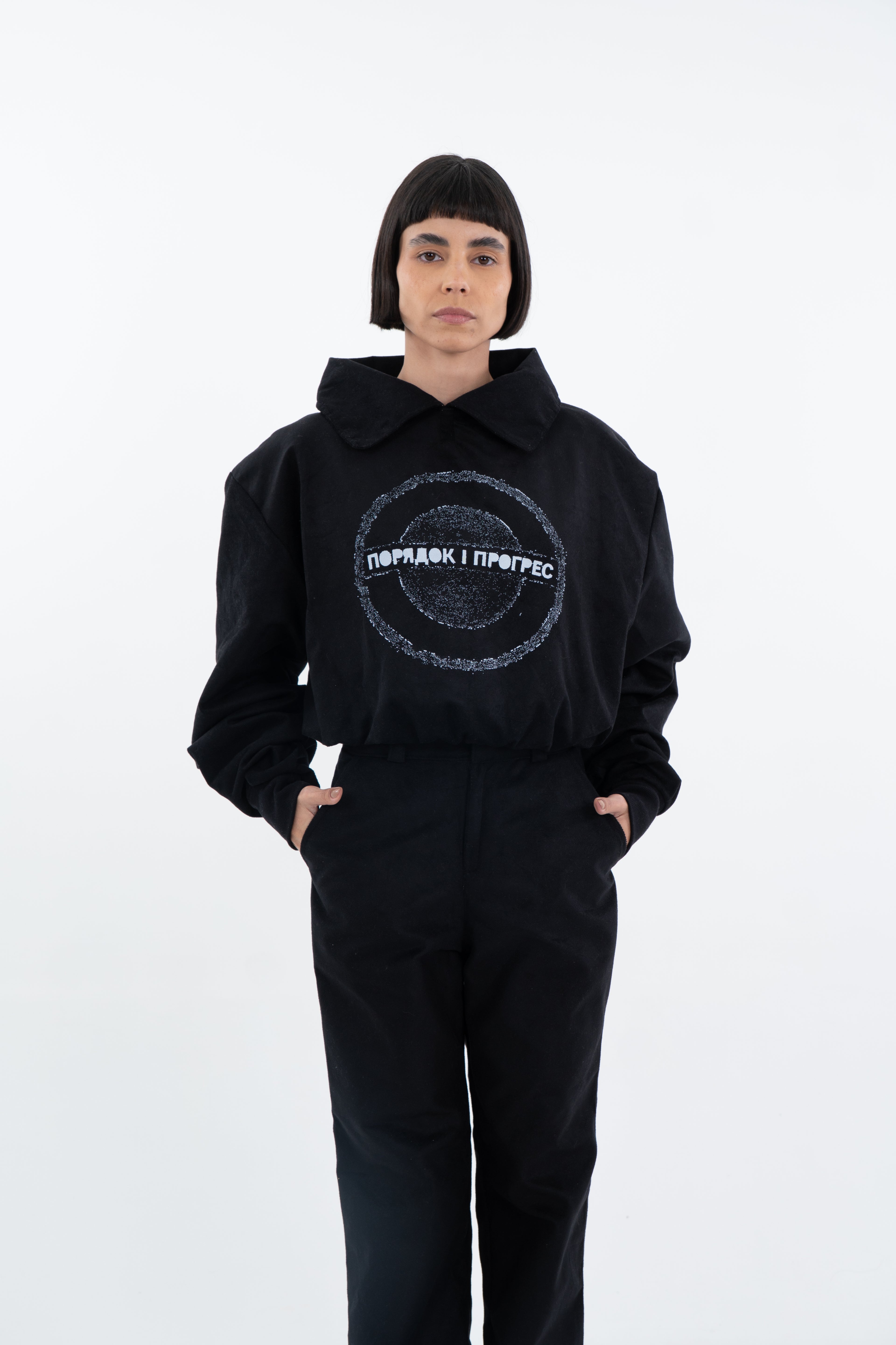 AKRAZA STRUCTURED SHOULDER VELVET TOP