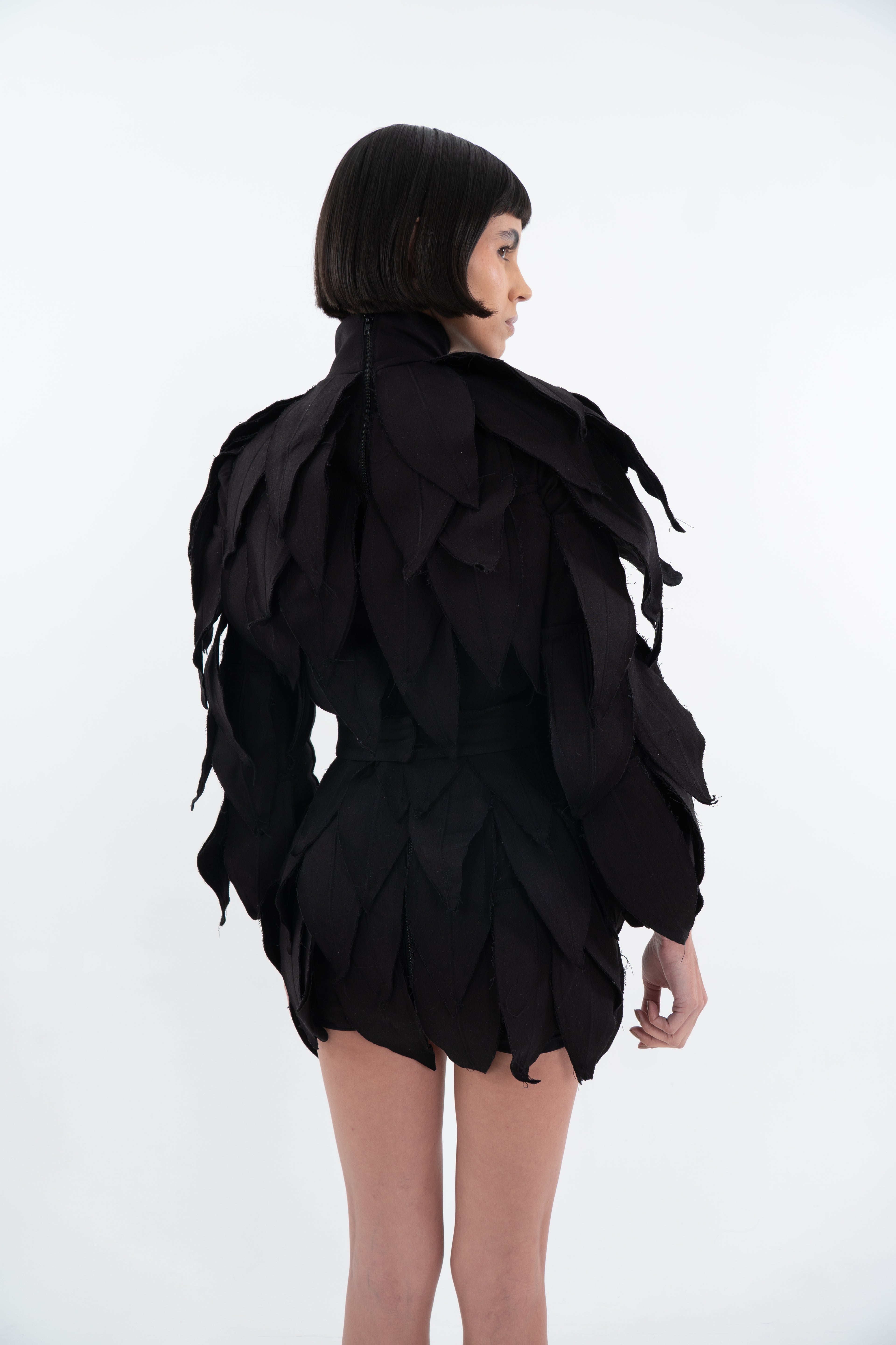 AKRAZA STRUCTURED FOLIAGE TOP WITH BELT